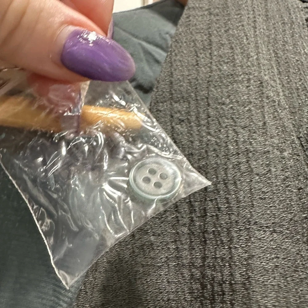 Elegant Tied Ruffled Mini Dress in Green - Size Small - Picture 11 of 13